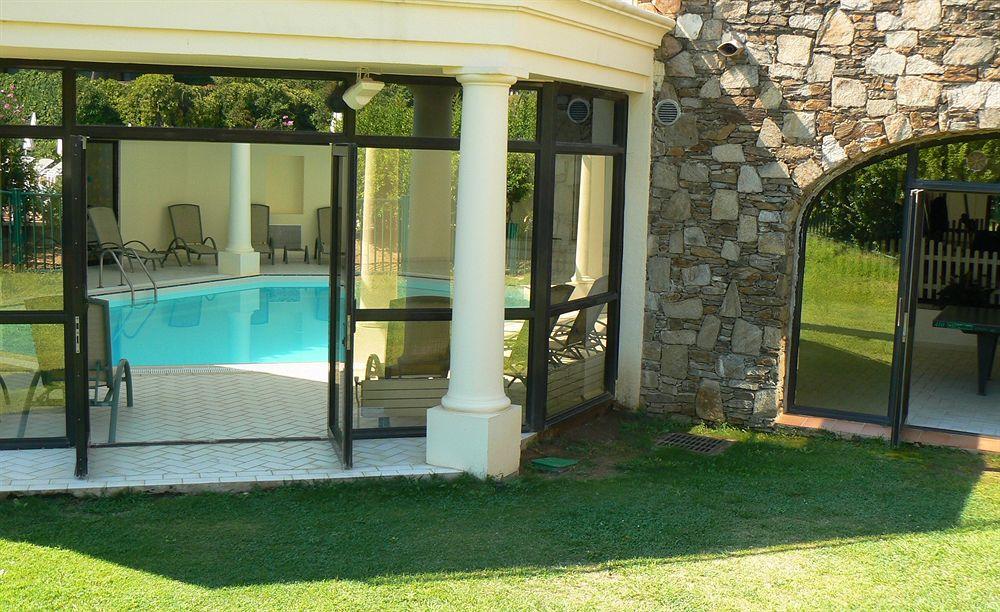 Hotel Les Jardins De Sainte-Maxime Bagian luar foto