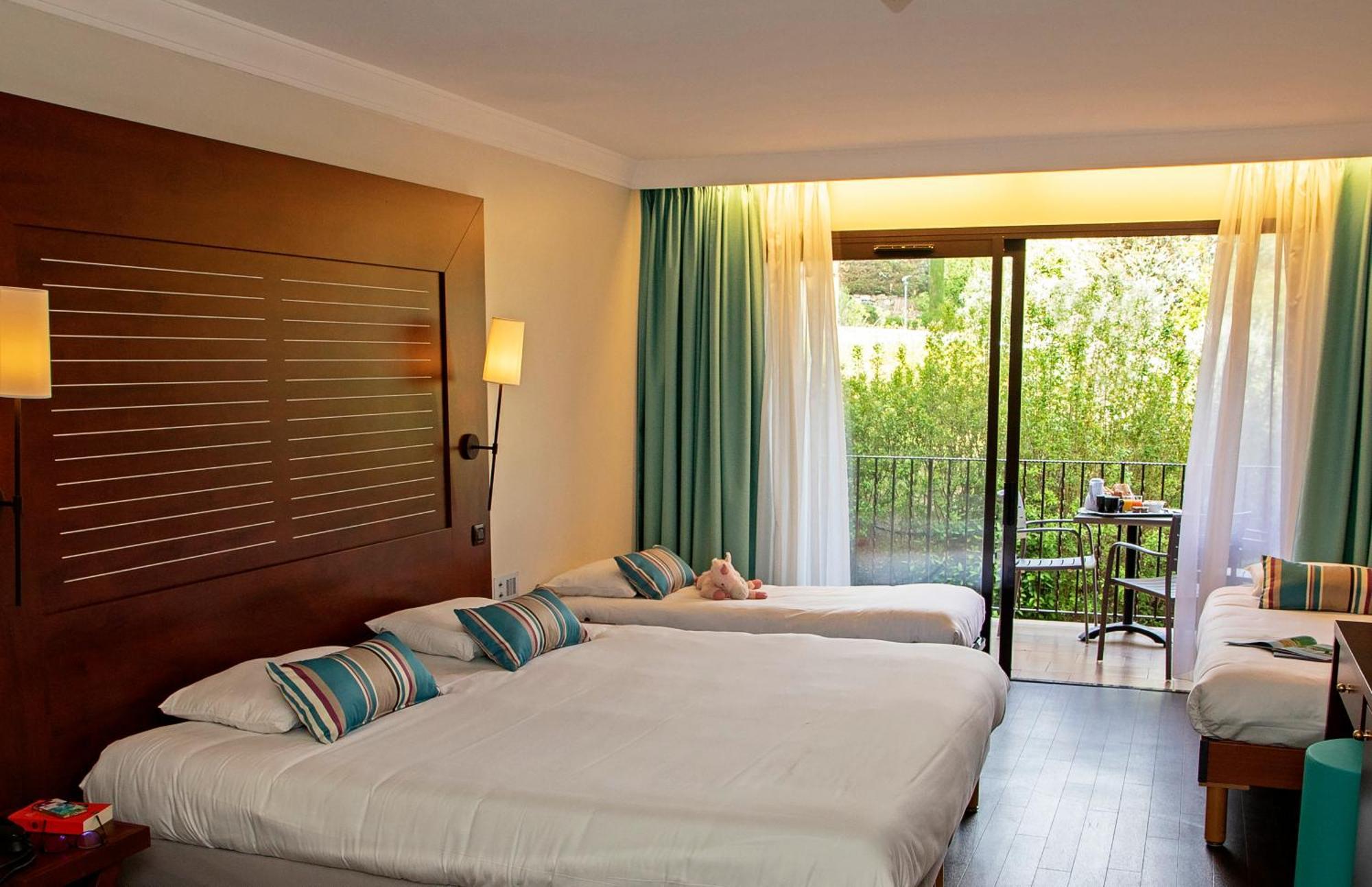 Hotel Les Jardins De Sainte-Maxime Bagian luar foto